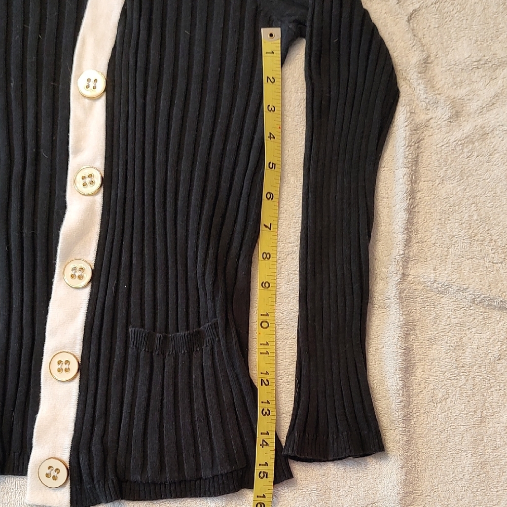 Cable & Gauge Black and White Cardigan Sweater - Picture 4 of 5